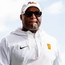 Solomon Wright (@solomon__wright)