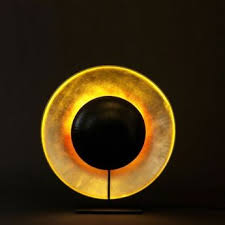 Faites Entrez La Magie D Un Coucher Du Soleil Avec La Lampe A Poser Eclipse De Celine Wright Lampe Lampeaposer Lamp Ta Papier Japonais Lampe Celine Wright