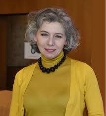 Nel '92, è stata eletta deputata alla camera , e riconfermata nel 1994. Irene Pivetti Assoferr Nuove Connessioni Ferroviarie Con Imprese Razionalizzazione Della Rete E Italia Meta Di Direttrici Eurasiatiche Ferpress