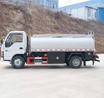 ISUZU 5 Ton 6000L Refined Fuel Delivery Trucks