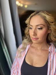 Mindy Cottrell's Instagram, Twitter & Facebook