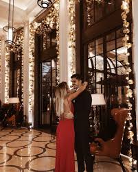Con un post su instagram la bella sara ha voluto fare gli auguri di compleanno al giocatore. Andre Silva E Sara Rodrigues Oficializam Namoro Na Noite De Reveillon Em Londres Movenoticias