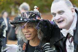 Enjoying our day in Salem!🎃🎃