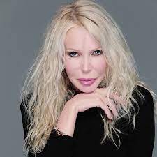 It was the second single from her debut album dedicated to the moon on which it features as first track. Love This Picture Of The Ever Beautiful Ivana Spagna Ivanaspagnaofficial Italodiscolover Italo Italodisco Spagna Ivanaspagna