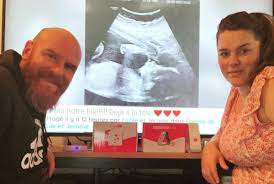 Jérôme et Lucile (L'amour est dans le pré, 2020) sont les heureux parents  d'une petite fille | Parents.fr