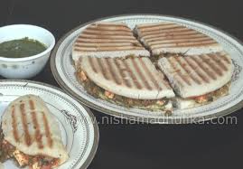 Pizza sandwich recipe here is an indian variation of these classic traditional dishes. Pizza Sandwich Recipe Nishamadhulika Com
