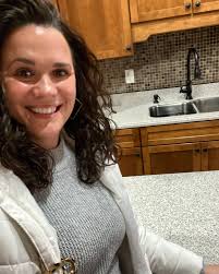 Selling your home is one of the most important financial decisions you'll  make, and the right real estate agent can make all the difference. Here's  why I'm the perfect partner for your