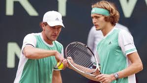 A su vez, en este torneo se convirtió junto a su hermano alexander en la primera pareja de hermanos en octavos de final de un masters 1000 en 10 años. Alexander Zverev Und Mischa Zverev Schlagen Bei Den Bmw Open Auf