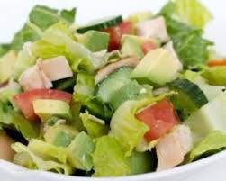 Recette De Salade Detox Au Poulet Et Avocat Par Julie Recette Recette Salade Recettes De Cuisine Salade Detox