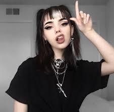Hairstyle Alternative Grunge In 2020 Aesthetic Girl Alternative Fashion Punk Asian Eye Makeup