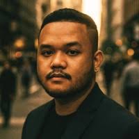 100+ "Kevin Lloyd" profiles