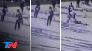 Toda la actualidad, al minuto. Video Impactante Asalto Dramatico En Berazategui Le Saco El Arma Al Ladron Lo Corrio Y Lo Mato Youtube