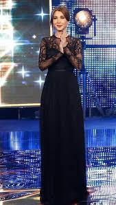 نانسي عجرم ترتدي فستان من كاثرين دين lovely dresses gorgeous gowns dresses
