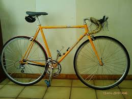Un vélo de route bien équipé les vélos de route est la réponse idéale à tous ceux qui recherchent un vélo à l'aise en. Decathlon Cobra 540 Velo De Polo Bone101 Flickr