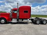 PETERBILT-389