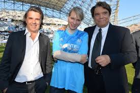 Yves thréard reçoit bernard tapie, l'homme aux mille vies et aux mille métiers. Om Tapie Pret A Aider A La Vente Du Club Pourtant Elle N Est Pas A L Ordre Du Jour Maxifoot