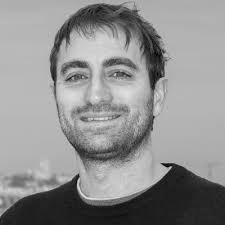 J'ai le plaisir de vous annoncer que j'occupe désormais le poste de Cheffe  de bureau des affaires générales chez Sous-Prefecture.