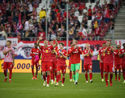 This team always plays attacking football, so it will not defend the advantage of one goal. Cl Playoff Salzburg Fans Nicht In Brondby Erlaubt Salzburg24