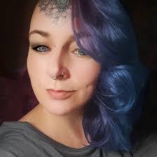 Melissa Clapp's Instagram, Twitter & Facebook