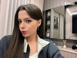 Ley ♉️ (@hijadesumadree)