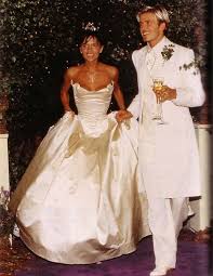 Pin By Xoarden On Formal In 2020 Beckham Wedding Celebrity Wedding Dresses Victoria Beckham Wedding