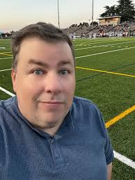 Happy Friday! Figured I'd check out some football tonight! Over at  Lynchburg City Stadium, Heritage Football leads Appomattox Raiders 14-0,  11:00 left in Q2. I'll post all the football scores later tonight!