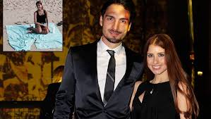 Sie ist die freundin von mats hummels: Mats Hummels Relaxt Mit Freundin Cathy Am Strand Bunte De