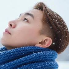 屌打所有無行動力上山影相嘅攝影師(例如我)🫢影多啲就會迫自己轉多啲構圖，100個師兄上到去個個位都係大wide打卡相(戴定頭盔先，我無話唔得呀)