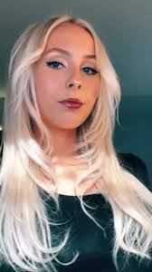 Josie Hanson's Instagram, Twitter & Facebook