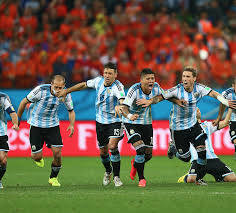 Argentina have been denied three crucial world cup qualifying points after a flat display against chile.lionel messi converted a penalty to put the ar. Argentina Vs Netherlands Live Score Highlights For World Cup 2014 Semifinals Bleacher Report Latest News Videos And Highlights