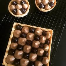 Chocolate Or Praline Ganache Praline Chocolat Chocolate Christophemichalak Michalak Casseroleetchocolat Pastrychef Pastry Pralines Food 52 Gourmand