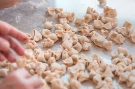 Evinizi şımartacak güzellikte kendin yap duvar süsleri örnekleri ile karşınızdayız. Evde Dondurulmus Gida Urunleri Yapip Satmak Kobi Vadisi