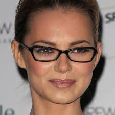 Thick hair is always fun to play around with, both for haircuts and hairstyles. How To Find The Most Flattering Glasses For You