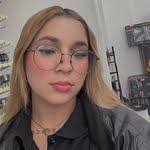 Carla Tavarez's Instagram, Twitter & Facebook