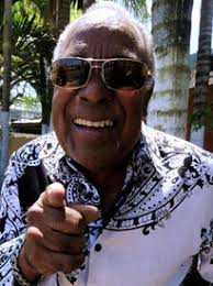 WELCOME! LEARN SALSA & BACHATA!