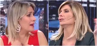 Explore @carolinalosada tweets with statistics and download mp4 videos periodista: Me Estas Diciendo Idiota Duro Cruce Entre Debora Plager Y Carolina Losada Por El Telar De La Abundancia Radio Mitre