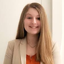 Lisa Eads's Instagram, Twitter & Facebook