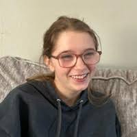 Naomi Yoder's Instagram, Twitter & Facebook