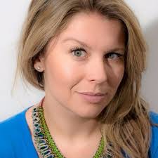 Joanna Arnold's Instagram, Twitter & Facebook