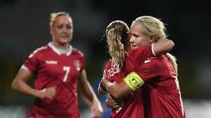 Nadim is considered the most influential and greatest afghan female football player of all time. Harder Slar I Bordet Vil Have Samme Lon Som Maendene Ekstra Bladet