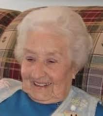 Lana Painter's Instagram, Twitter & Facebook