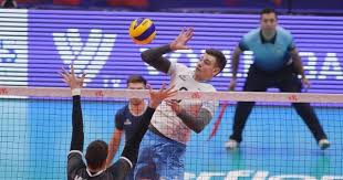 Argentina's agustin loser celebrtate his team victory after winning the men's volleyball bronze medal match between argentina and brazil at the 2020 summer olympics. Agustin Loser Senti Mucho Carino Unidiversidad Sitio De Noticias Uncuyo
