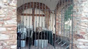 Nude mael plat not just because shes a total knockout but