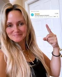 Jodi Randall's Instagram, Twitter & Facebook