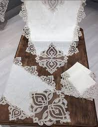 105x105 cm 1 adetketen kumaştan üretilmiştir.salonunuza zerafet ve şıklık katmak yada çeyiziniz için şık bir ürün sahibi olmak için tercih edebilirsiniz.ürünlerimiz 2 yıl. Burc Model Salon Takimi Ortusu 5 Parca Simli Linen Kumas Iletisim Icin 05468365353 Taki Burclar Instagram