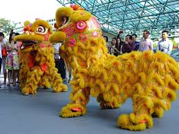 Mohon permit untuk persembahan tarian singa. Begini Asal Usul Barongsai Tarian Tradisional China Yang Melegenda Kumparan Com