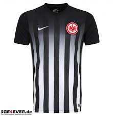 Ein aspekt der heimtrikots soll dynamik verleihen. Eintracht Leak Sehen So Die Neuen Trikots Aus Sge4ever De Das Onlinemagazin Uber Eintracht Frankfurt