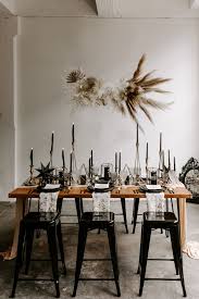 Black And Gold Table Set Up This Black And Gold Celestial Wedding Inspiration Is Full Of Edgy Glamour You Don T Want To Miss Junebug Weddings Celestial Wedding Wedding Inspiration Wedding Beauty