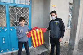 Futbolcularımız terlete terlete, sizler gururla giyeceksiniz! Yeni Malatyaspor Dan Cocuklara 23 Nisan Surprizi Fotomac