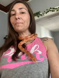 Thank you for adding me to the group me and hudini would like to say hi 👋  😊